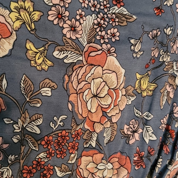 Loft dress floral sleeveless open back full skirt - Picture 2 of 10